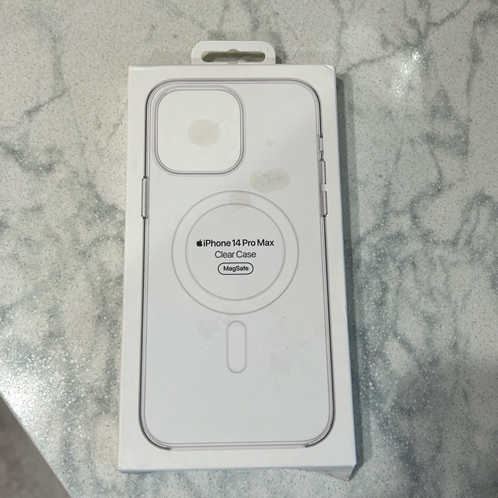Brand new Apple IPhone 14 Pro Max clear case